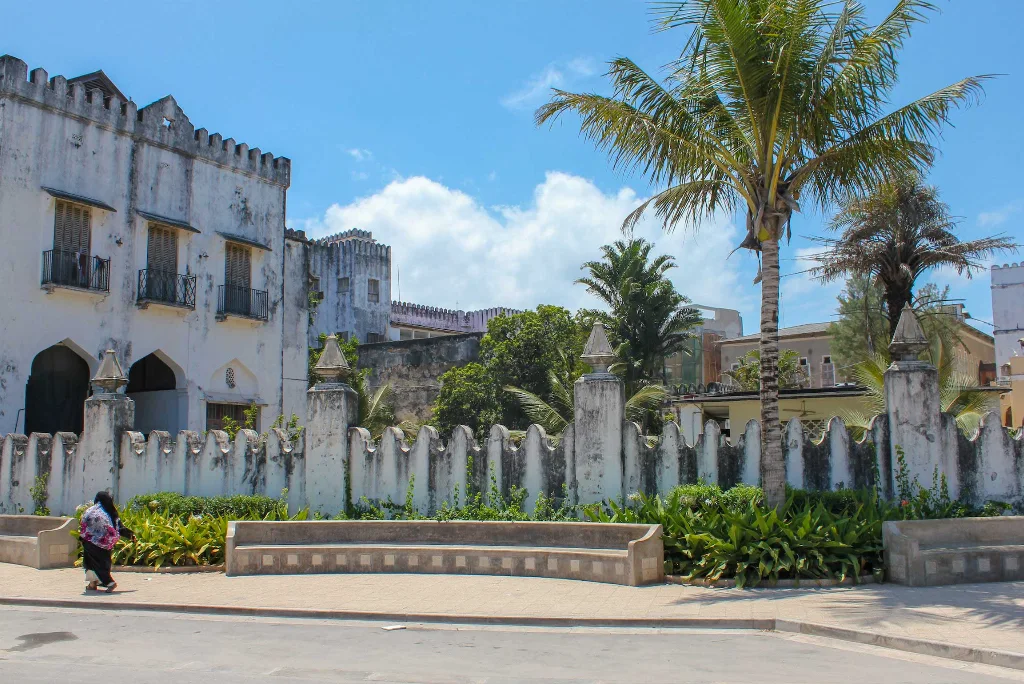 5-days-zanzibar-beach-holiday-stone-town-spice-farm-nungwi-1.webp